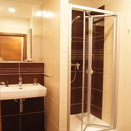 Inspirace A Wellness Self Check-in Konukevi 3*